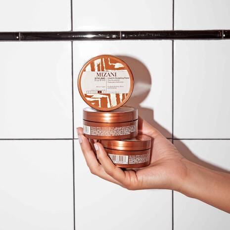 LIVED-IN SCULPTING PASTE